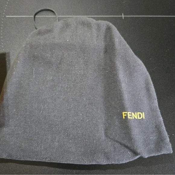Fendi Burgundy Card Holder. Full inclusion with coa. - Picture 10 of 10